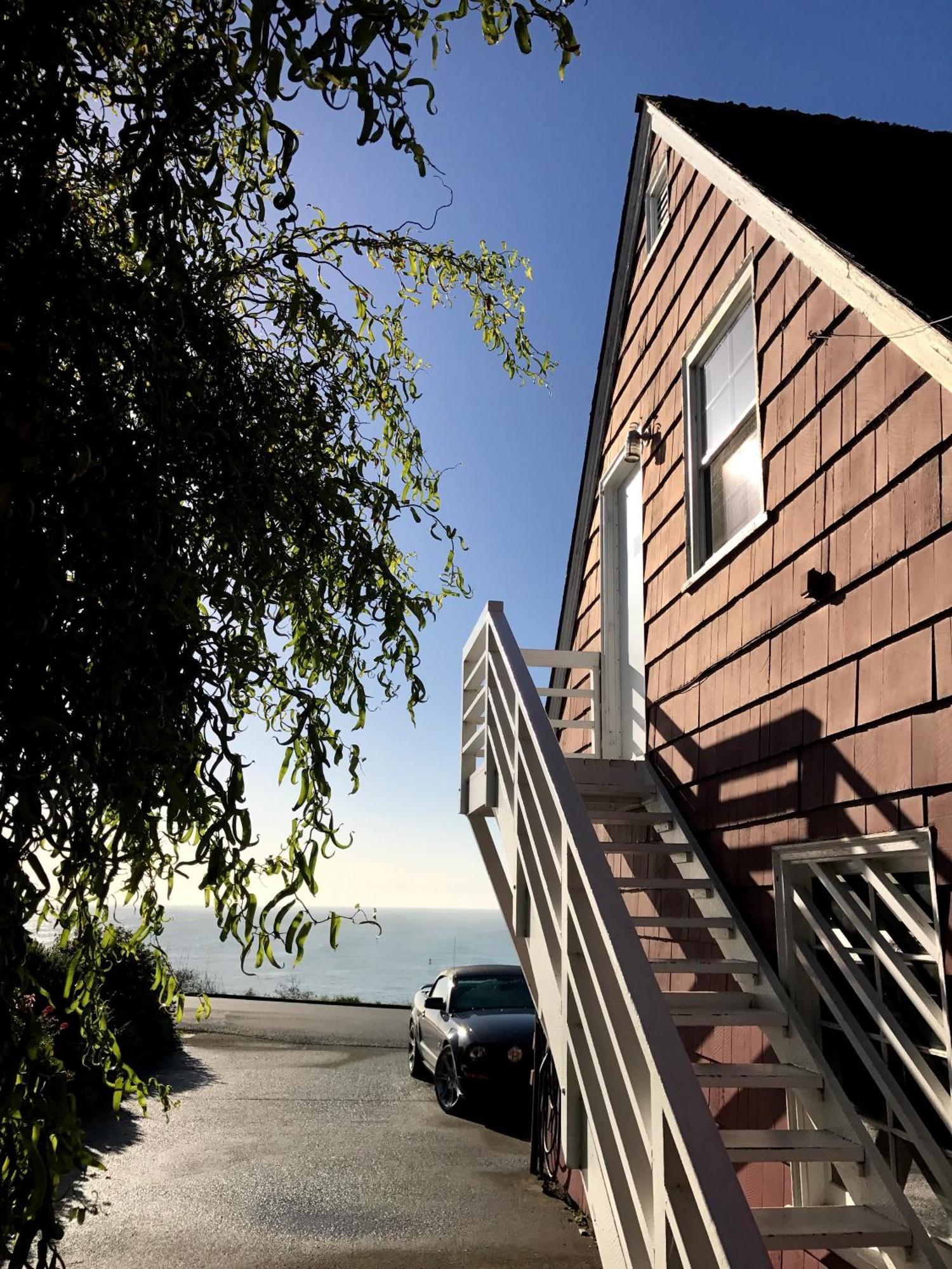Trinidad Bay Bed And Breakfast Hotel Exterior photo