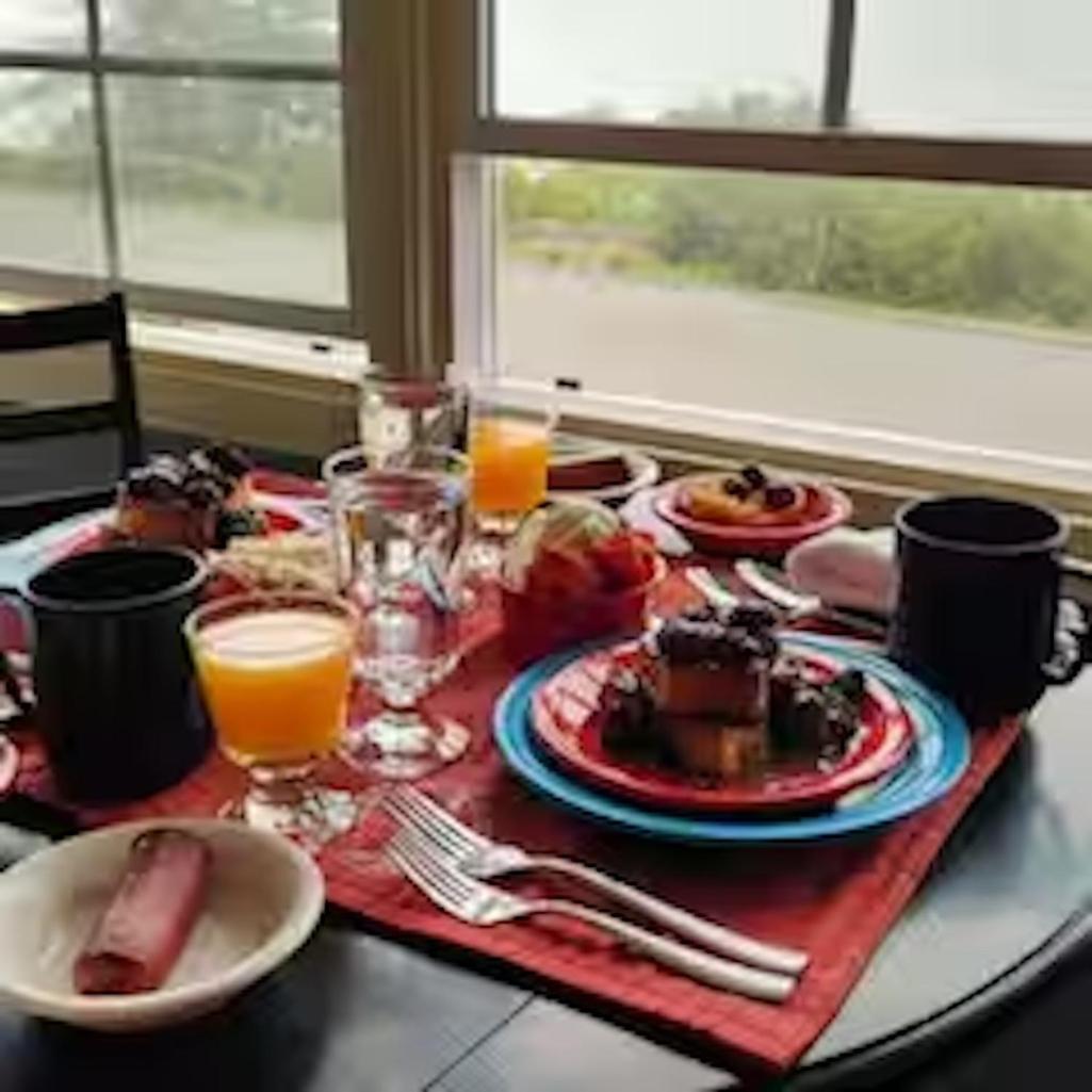 Trinidad Bay Bed And Breakfast Hotel Exterior photo